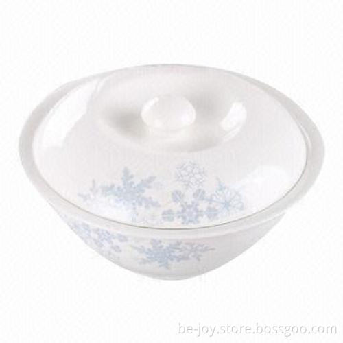 Ceramic soup bowl with lid and designs